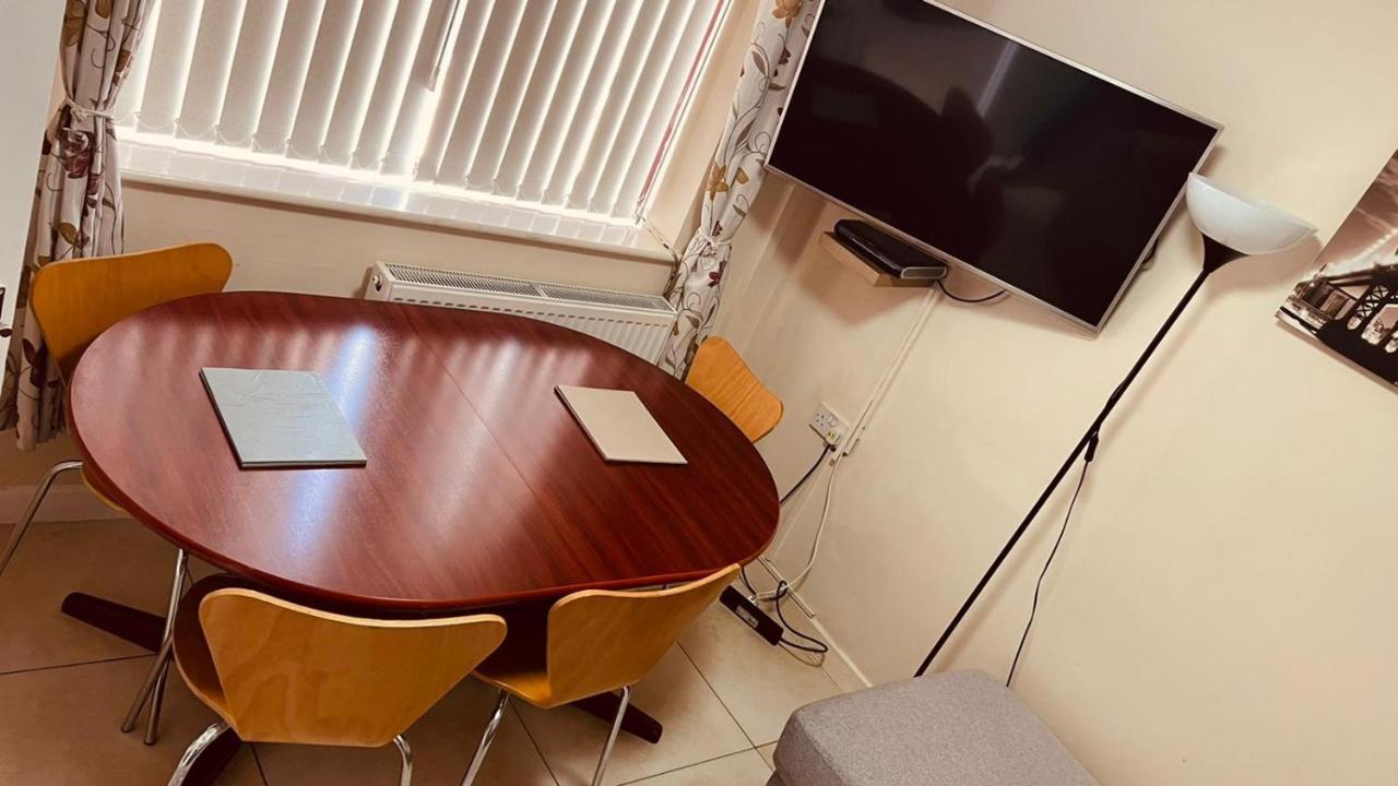 Richflo Holiday Rentals Manchester Ngoại thất bức ảnh