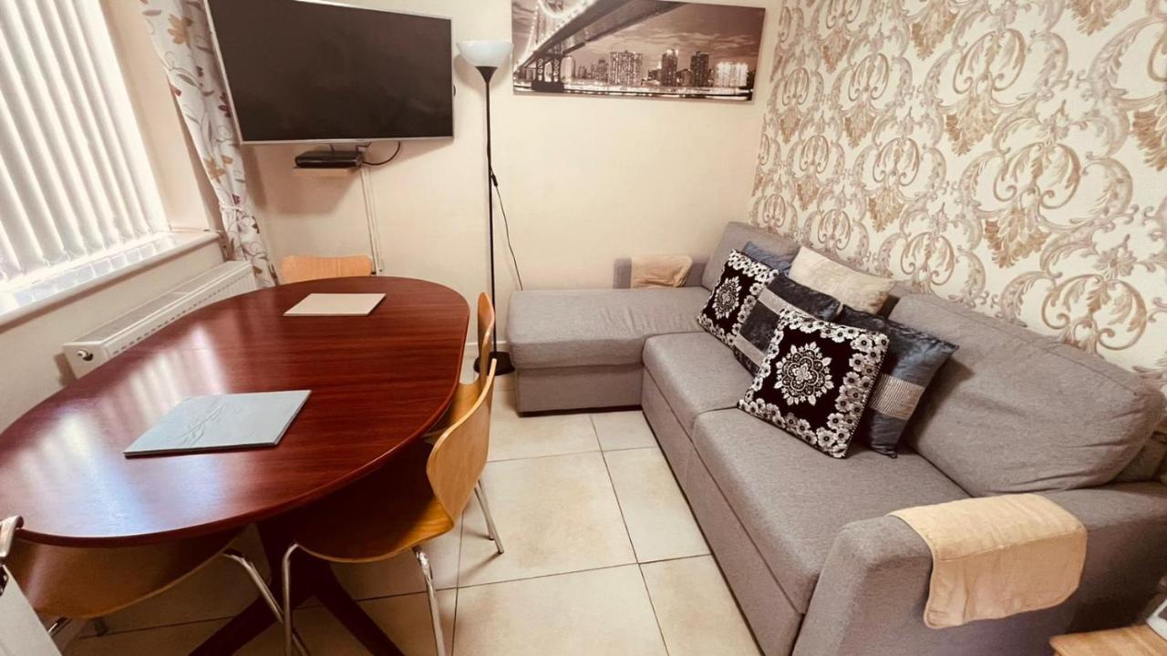 Richflo Holiday Rentals Manchester Ngoại thất bức ảnh