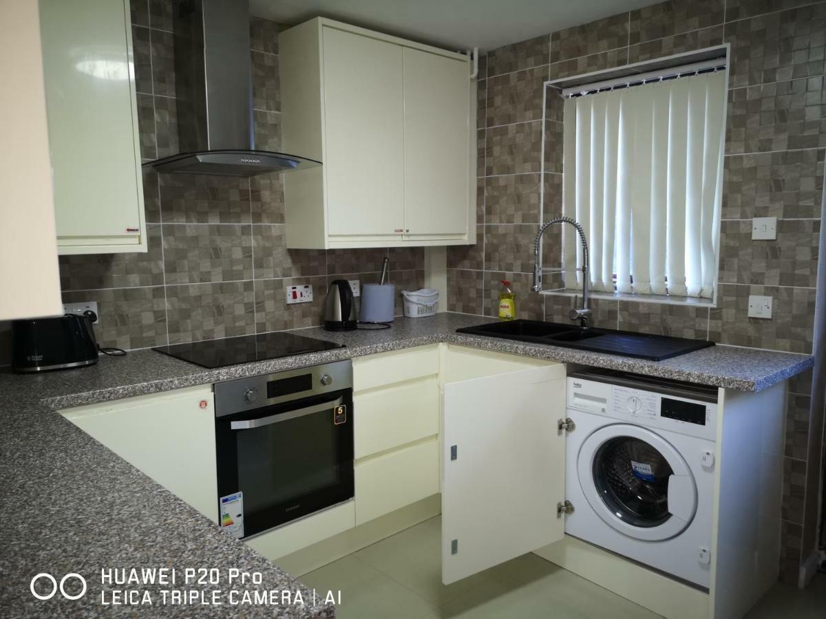 Richflo Holiday Rentals Manchester Ngoại thất bức ảnh
